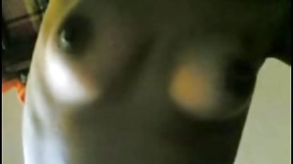 Permen Asian artis bokep filipina girl shows off her hairy pussy.