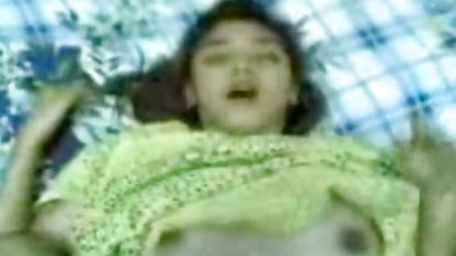 Ayam dengan tato, dan menakjubkan rambut xnxx bokep pilipina coklat, berpose,